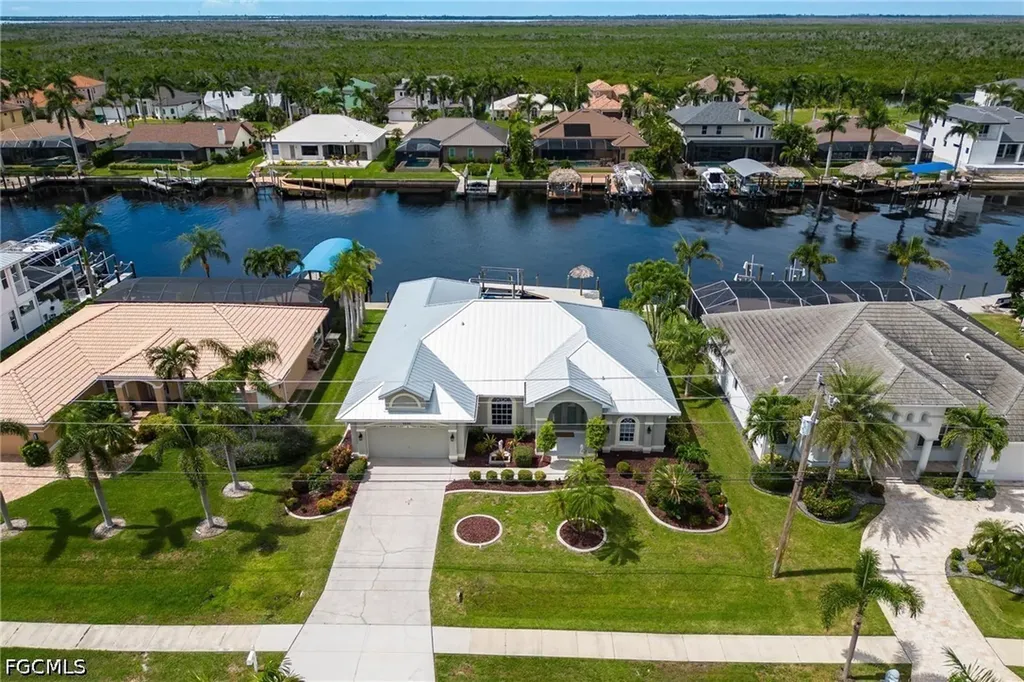 5234 Sands Boulevard Cape Coral FL 33914