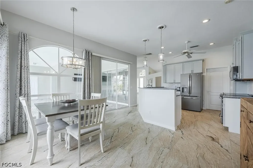 5234 Sands Boulevard Cape Coral FL 33914