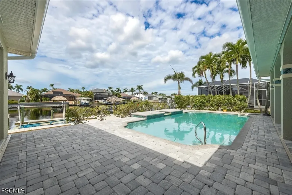 5234 Sands Boulevard Cape Coral FL 33914