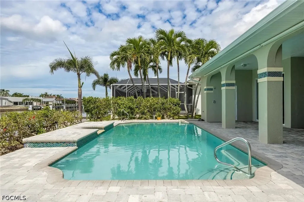 5234 Sands Boulevard Cape Coral FL 33914