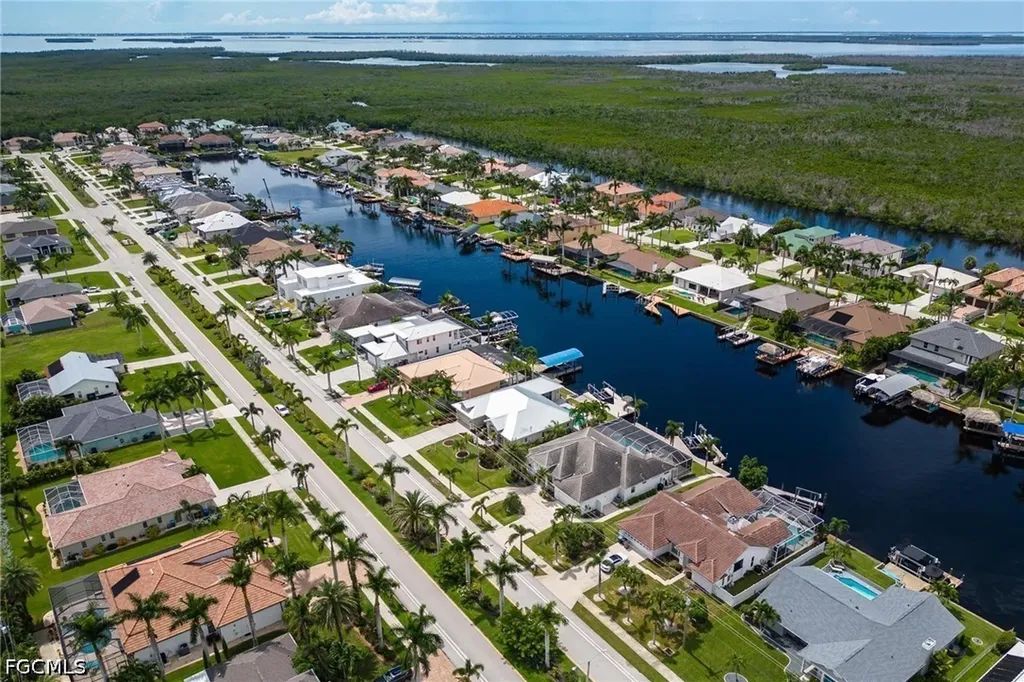 5234 Sands Boulevard Cape Coral FL 33914