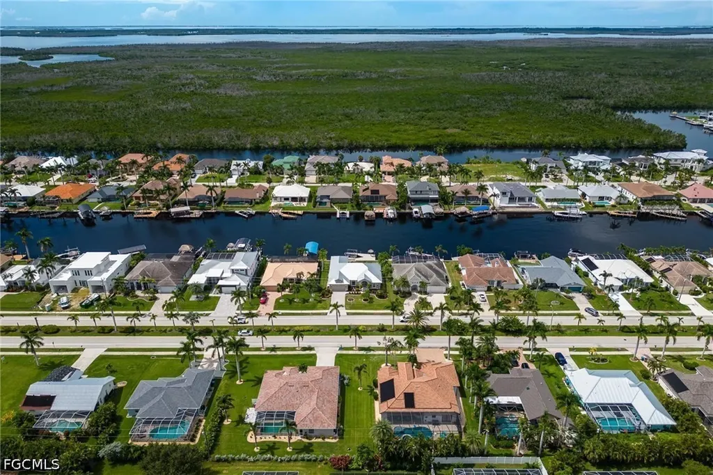 5234 Sands Boulevard Cape Coral FL 33914