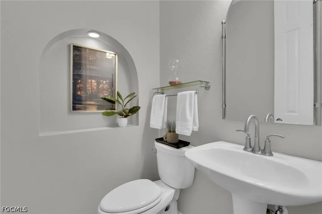 23157 Oakglen Lane Estero FL 34135