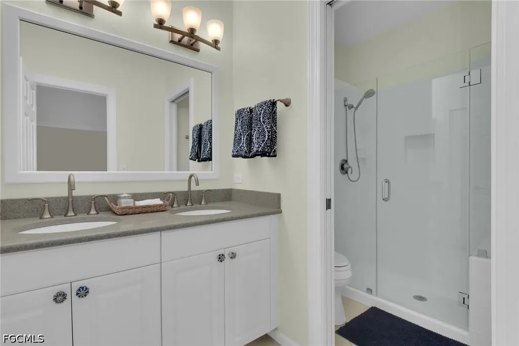 23157 Oakglen Lane Estero FL 34135