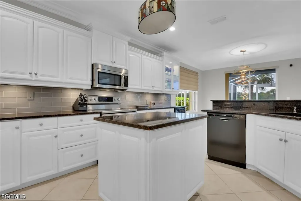 23157 Oakglen Lane Estero FL 34135