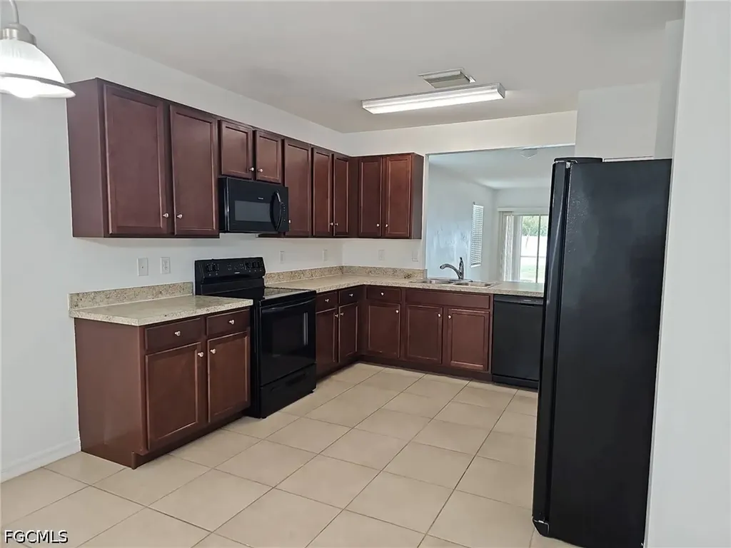 Cape Coral FL 33990