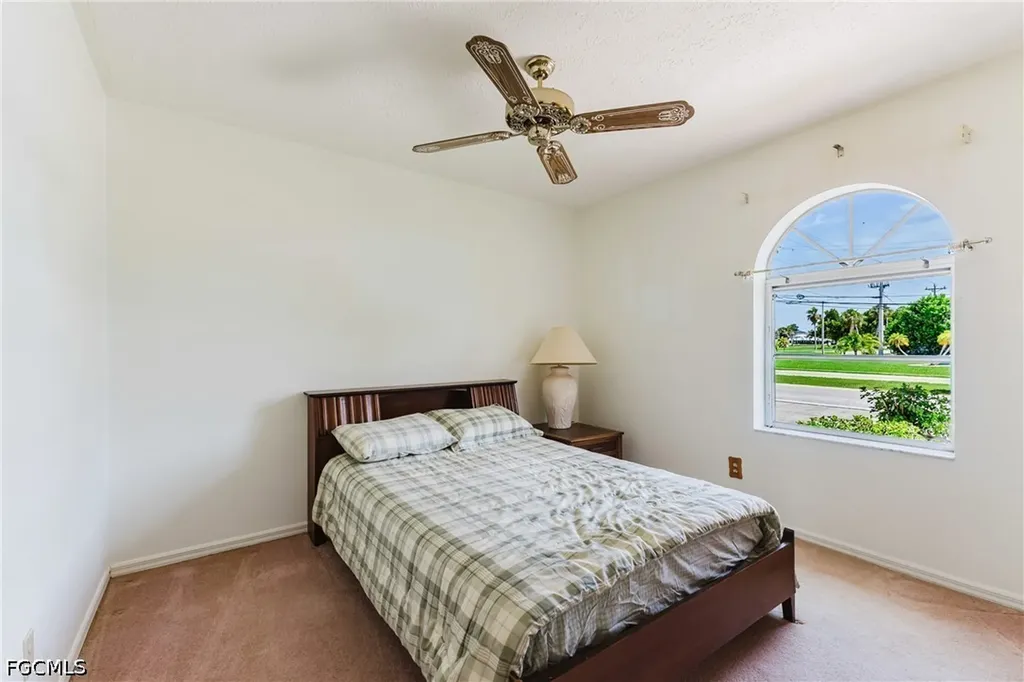 3606 Country Club Boulevard Cape Coral FL 33904