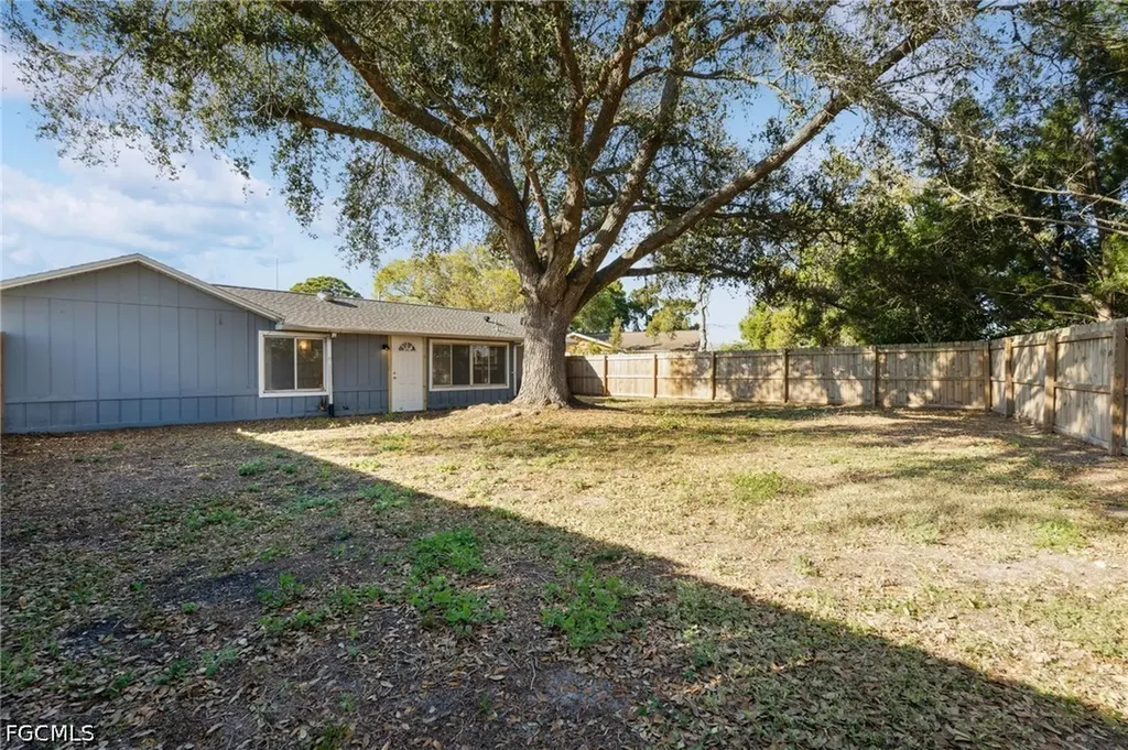 100 Contee Drive Lehigh Acres FL 33936