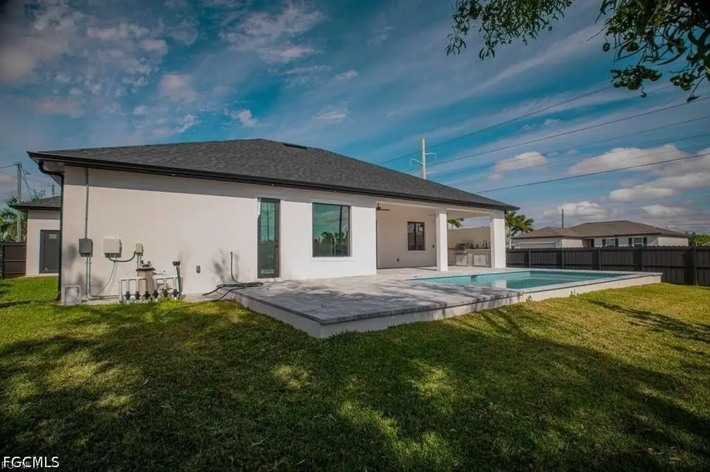 2000 SW 31st Terrace Cape Coral FL 33914