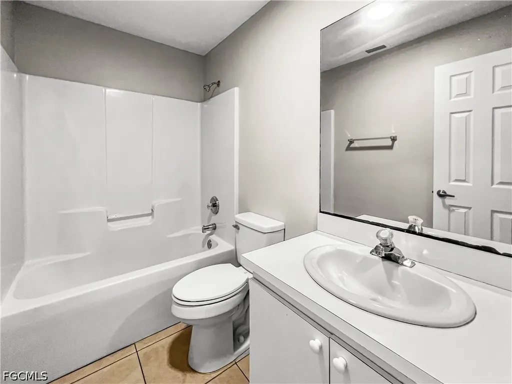 1321 SE 8th Avenue Cape Coral FL 33990