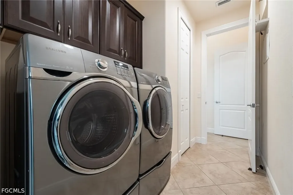 310 SE 30th Terrace Cape Coral FL 33904