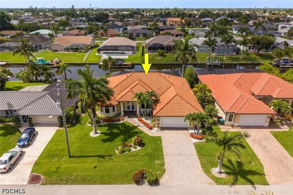 310 SE 30th Terrace Cape Coral FL 33904