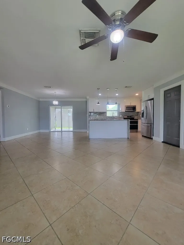 203 Redcliff Avenue Lehigh Acres FL 33936