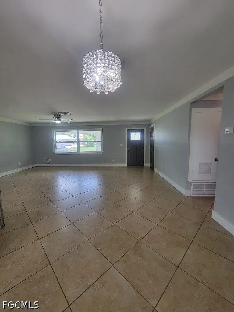 203 Redcliff Avenue Lehigh Acres FL 33936