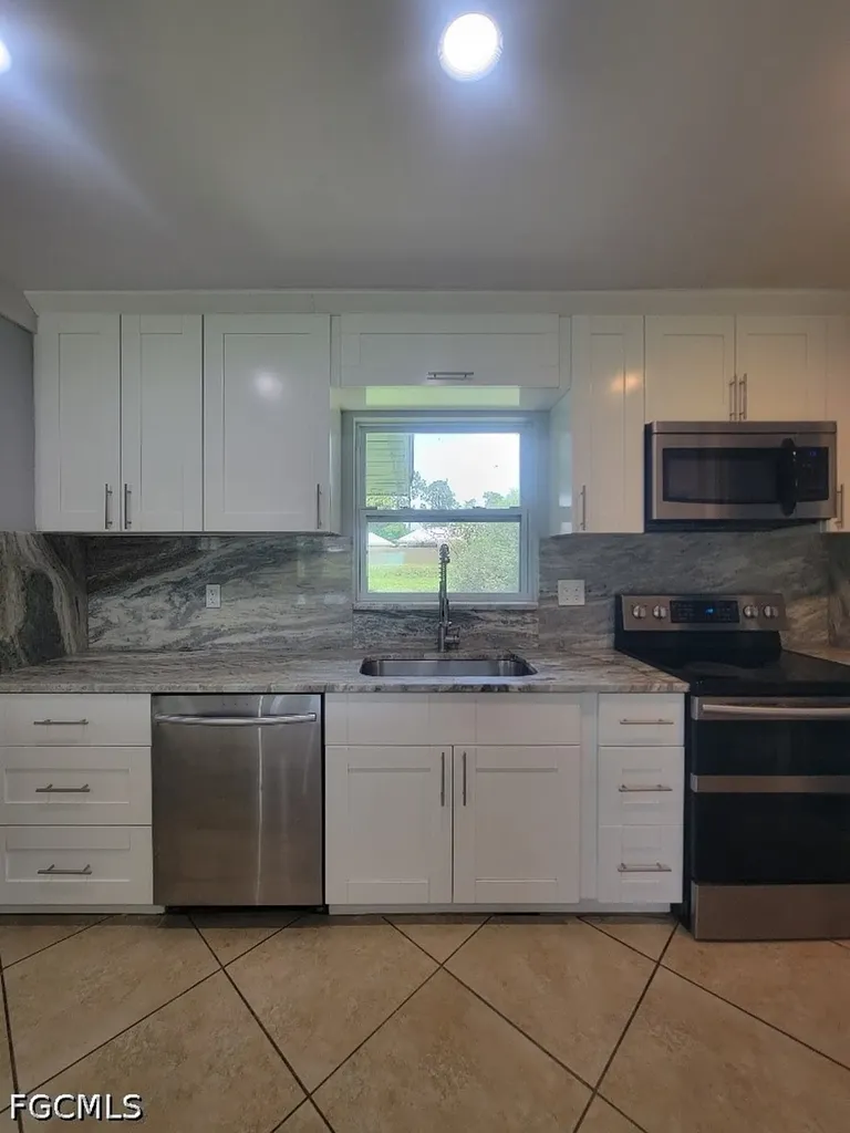 203 Redcliff Avenue Lehigh Acres FL 33936