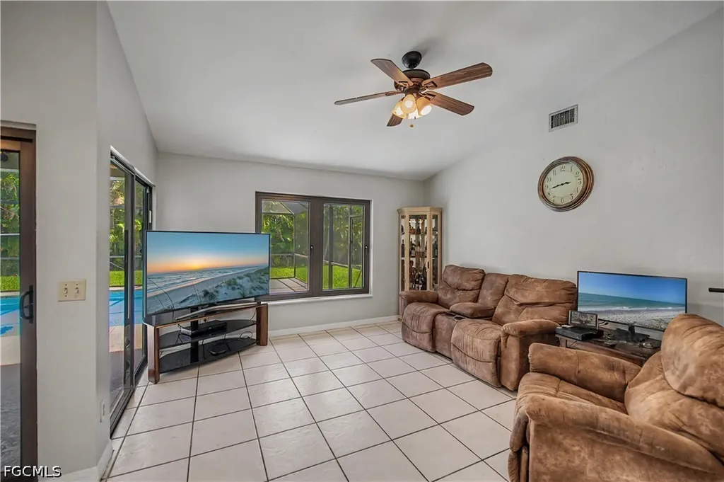 242 SW 45th Terrace Cape Coral FL 33914
