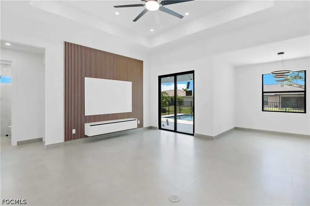 216 NW 10th Terrace Cape Coral FL 33993