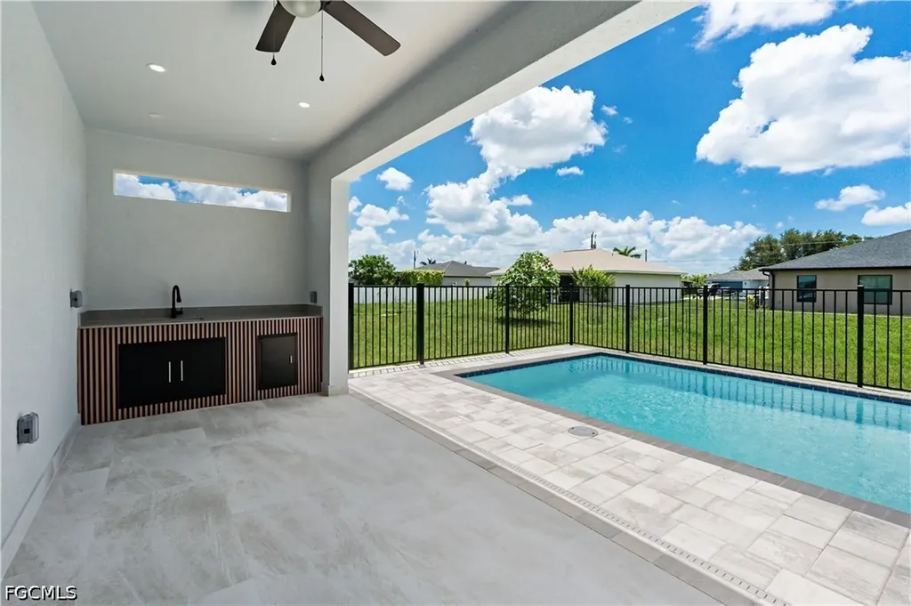 216 NW 10th Terrace Cape Coral FL 33993