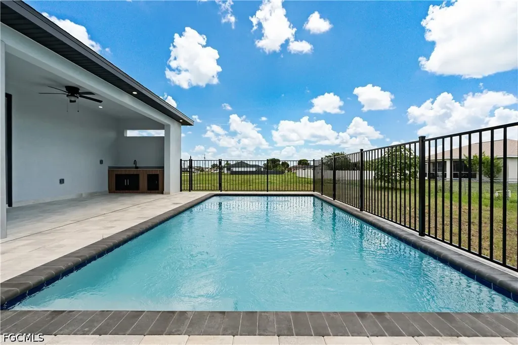 216 NW 10th Terrace Cape Coral FL 33993
