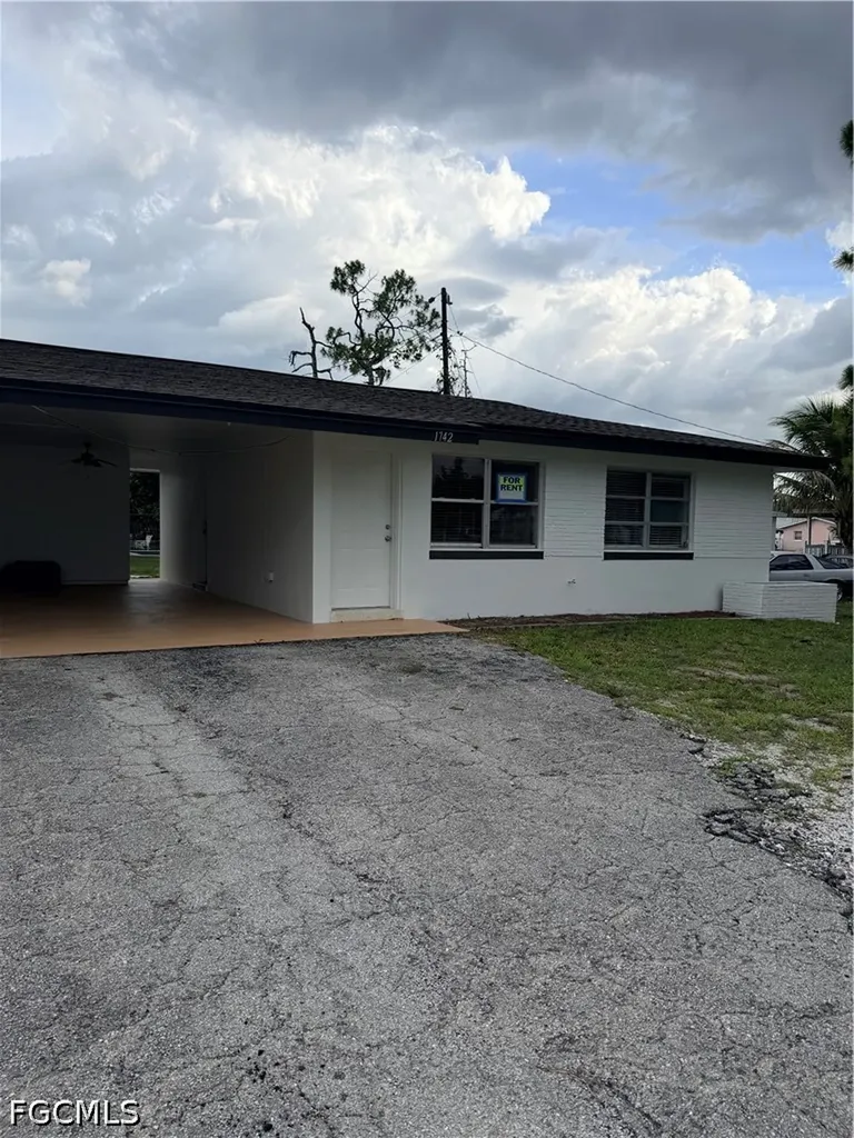 1742 Maple Drive Fort Myers FL 33907