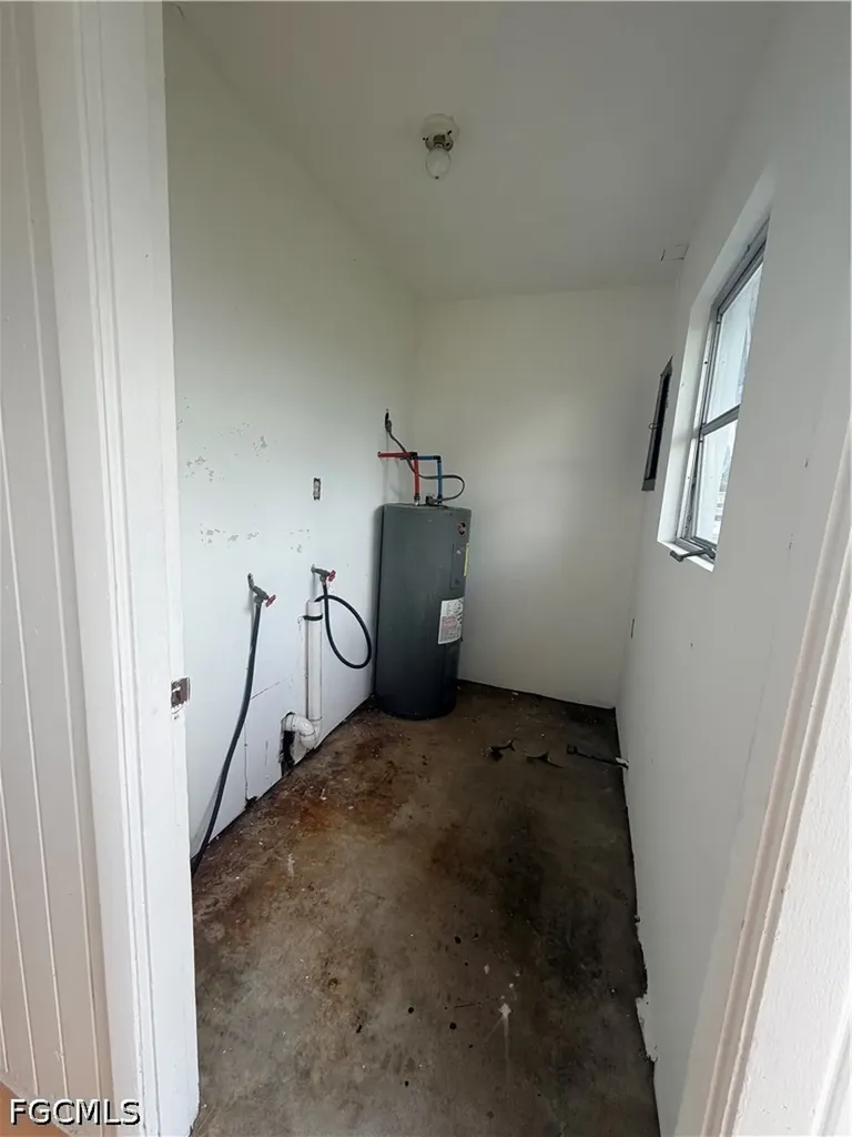 1742 Maple Drive Fort Myers FL 33907