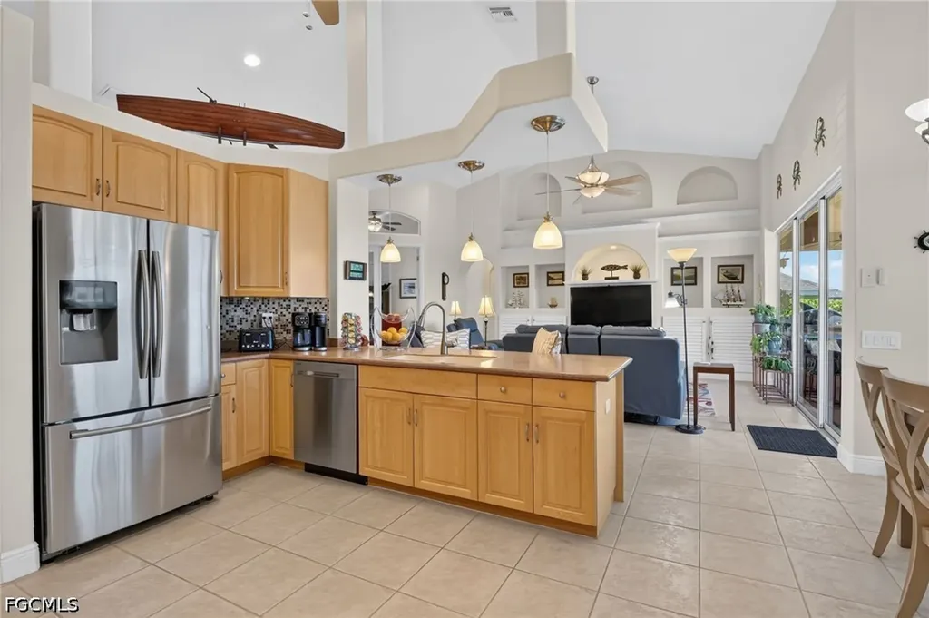 2547 SW 5th Avenue Cape Coral FL 33914