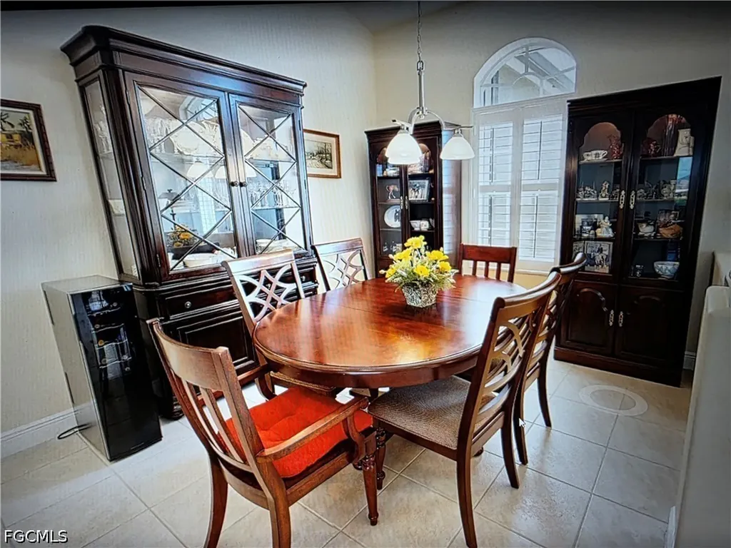 2547 SW 5th Avenue Cape Coral FL 33914