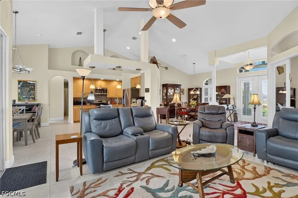 2547 SW 5th Avenue Cape Coral FL 33914