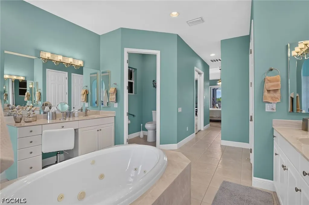 2547 SW 5th Avenue Cape Coral FL 33914