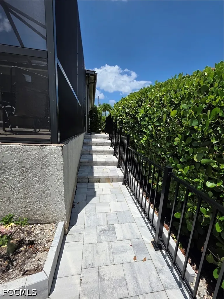 2547 SW 5th Avenue Cape Coral FL 33914