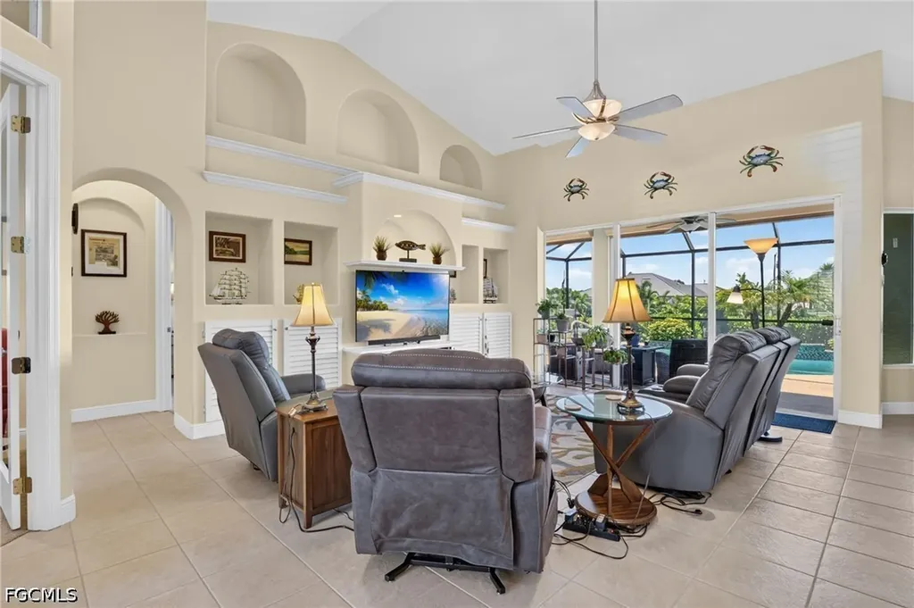 2547 SW 5th Avenue Cape Coral FL 33914