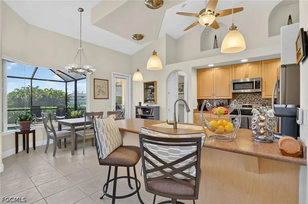 2547 SW 5th Avenue Cape Coral FL 33914