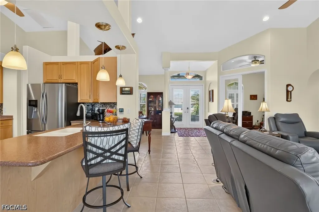 2547 SW 5th Avenue Cape Coral FL 33914