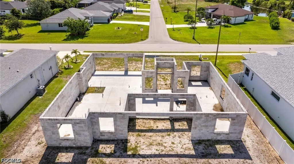 428 SW 28th Avenue Cape Coral FL 33991