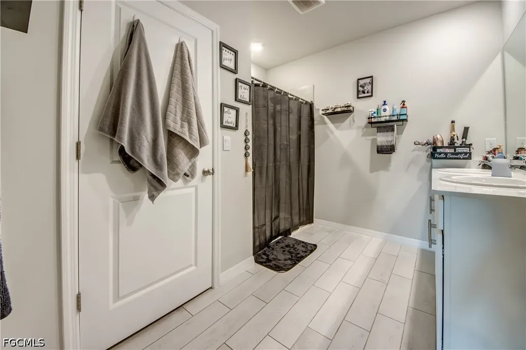2532 NW 7th Street Cape Coral FL 33993