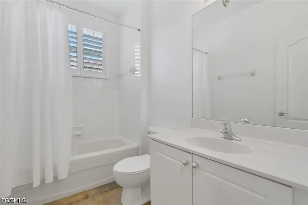 8995 Spring Mountain Way Fort Myers FL 33908
