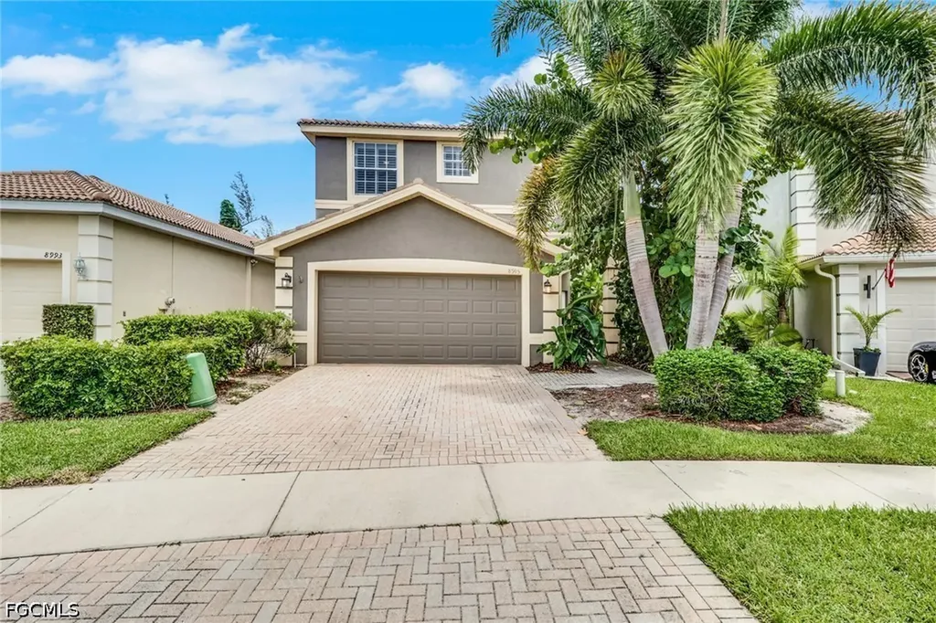 8995 Spring Mountain Way Fort Myers FL 33908