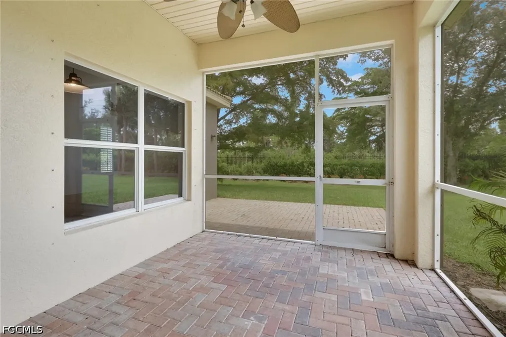 8995 Spring Mountain Way Fort Myers FL 33908