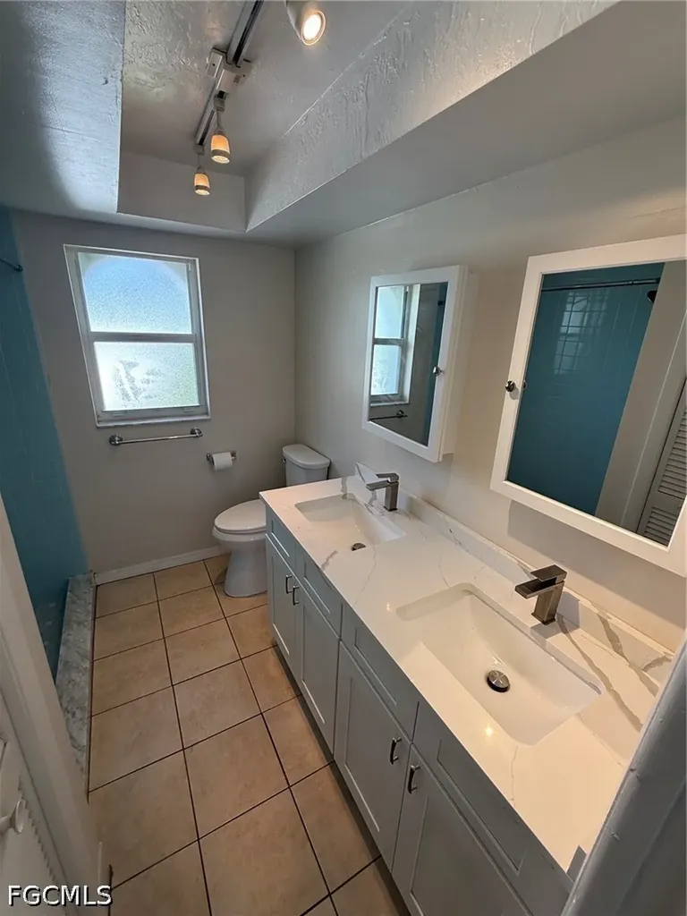 210 SE 1st Terrace Cape Coral FL 33990