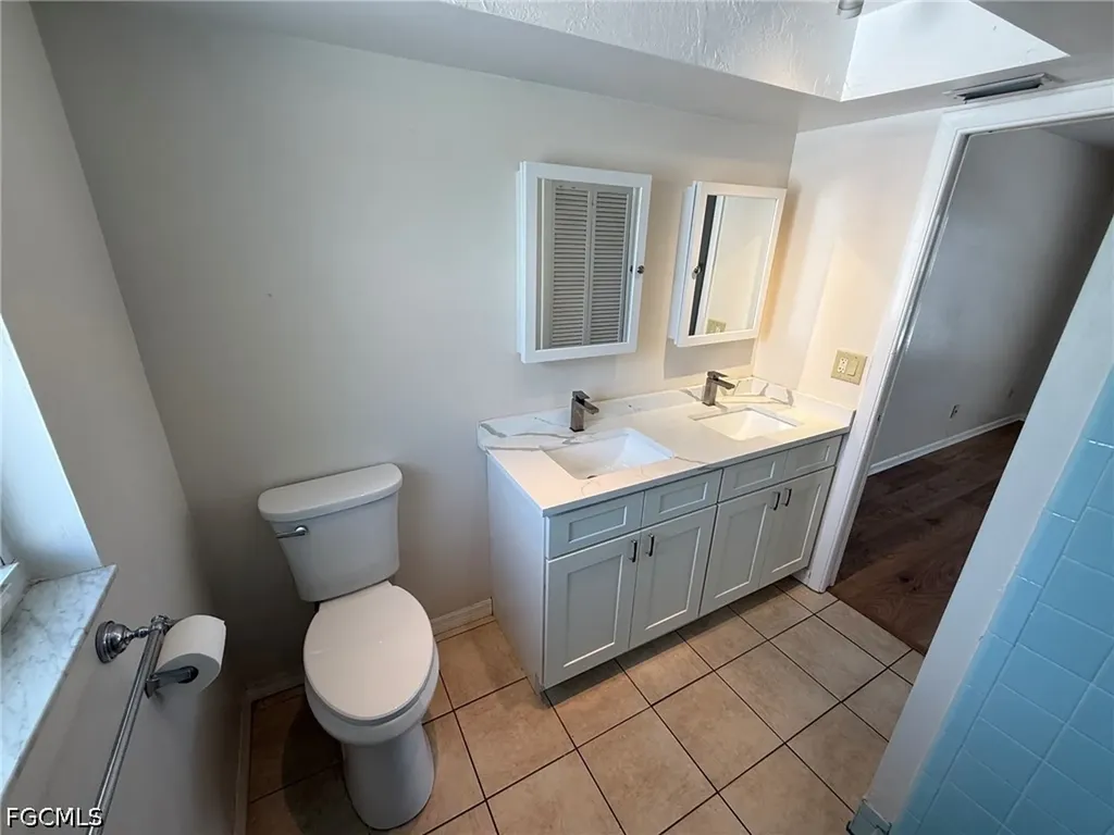 210 SE 1st Terrace Cape Coral FL 33990