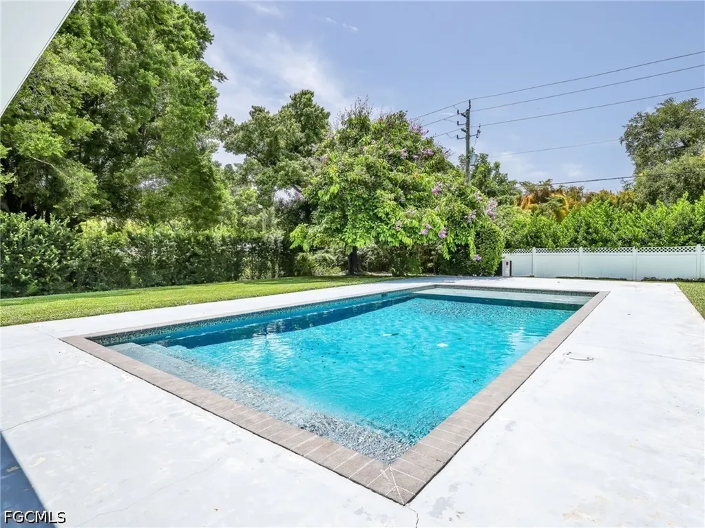 1645 Ardmore Road Fort Myers FL 33901