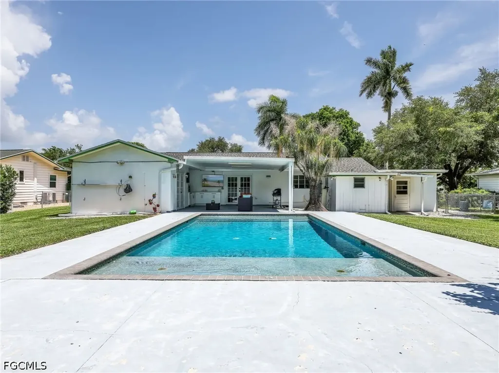 1645 Ardmore Road Fort Myers FL 33901