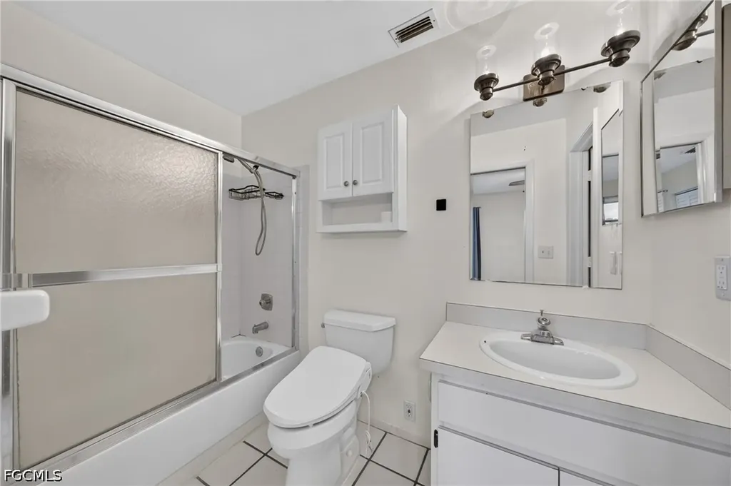 15451 Crystal Lake Drive North Fort Myers FL 33917