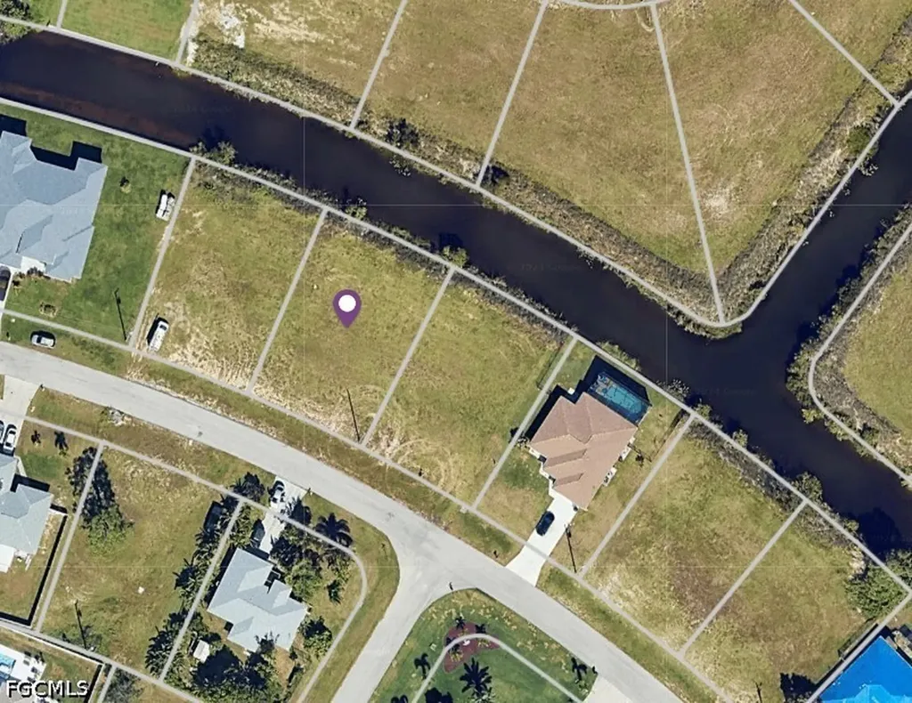 1819 NE 13th Terrace Cape Coral FL 33909