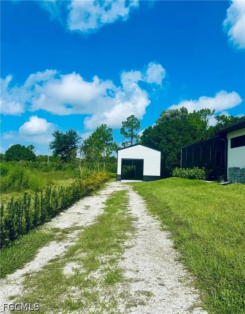613 Hibiscus Avenue Lehigh Acres FL 33972
