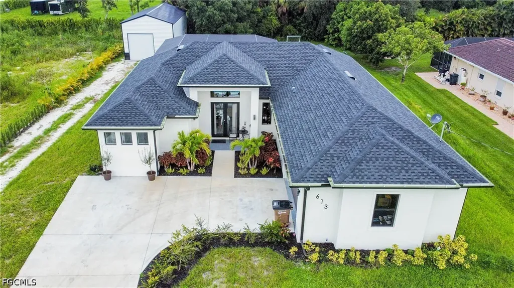 613 Hibiscus Avenue Lehigh Acres FL 33972