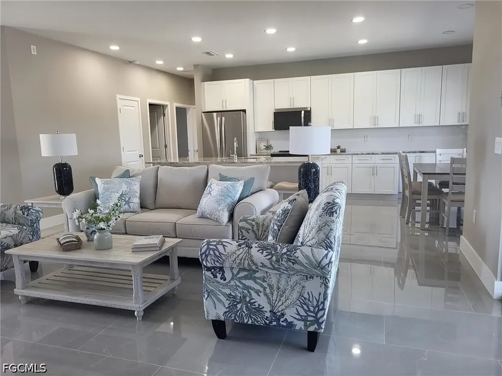 341 NW 7th Avenue Cape Coral FL 33993