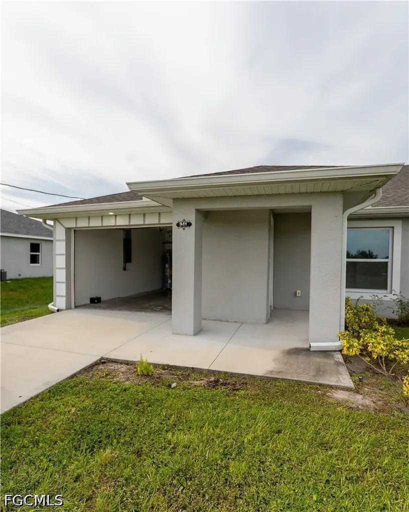 941 Jaguar Boulevard Lehigh Acres FL 33974