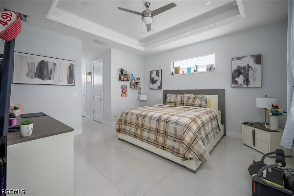 920 SE 15th Terrace Cape Coral FL 33990