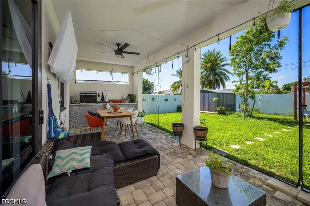 920 SE 15th Terrace Cape Coral FL 33990